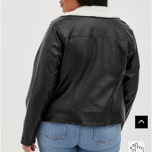 Torrid Size 3 v(22/24W) Faux Leather Sherpa Lined Moto Jacket NWT - Picture 2 of 14